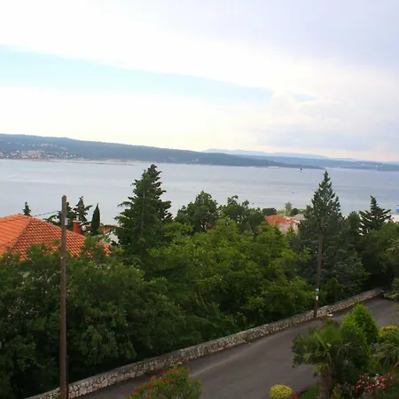 Spacious With Sea View And Balcony